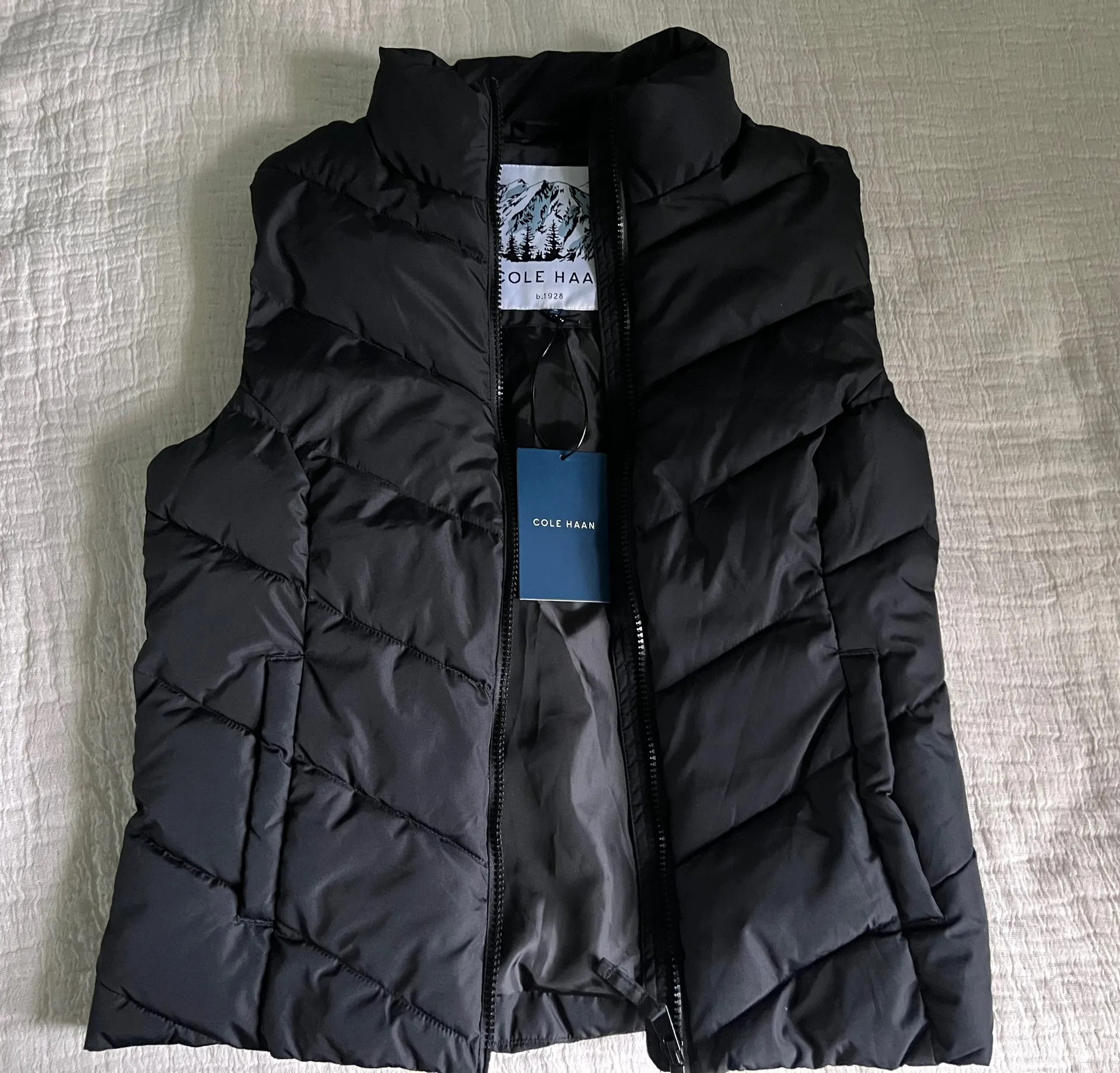 Black Puffer Vest - Image 3