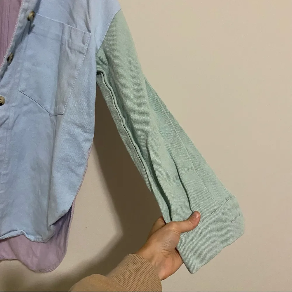 English Factory Pastel Oversized Shirt Jacket size Medium - Image 6