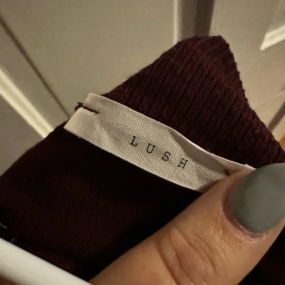 LUSH Women's Dress Long Sleeve Open Back Wine Stretch - Image 13