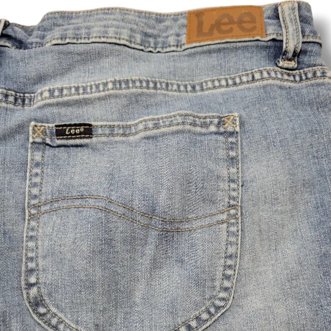 Shorts Size 20 M W40"L10" Lee Regular Fit Bermuda Mid Rise Shorts Blue Denim Shorts - Image 4