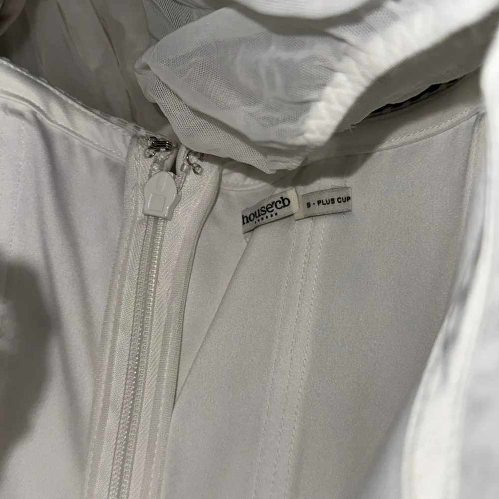 NWOT HOUSE OF CB 'Katarina' White Corset Long Sleeves Maxi Dress sz S plus cup - Image 7