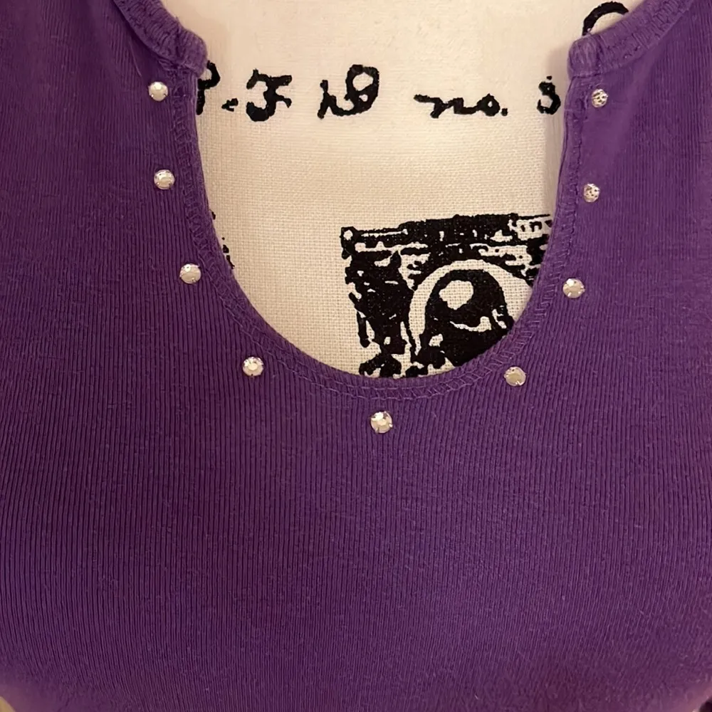 Arizona Jean Company purple knit shirt with neckline bling Size medium - Image 2