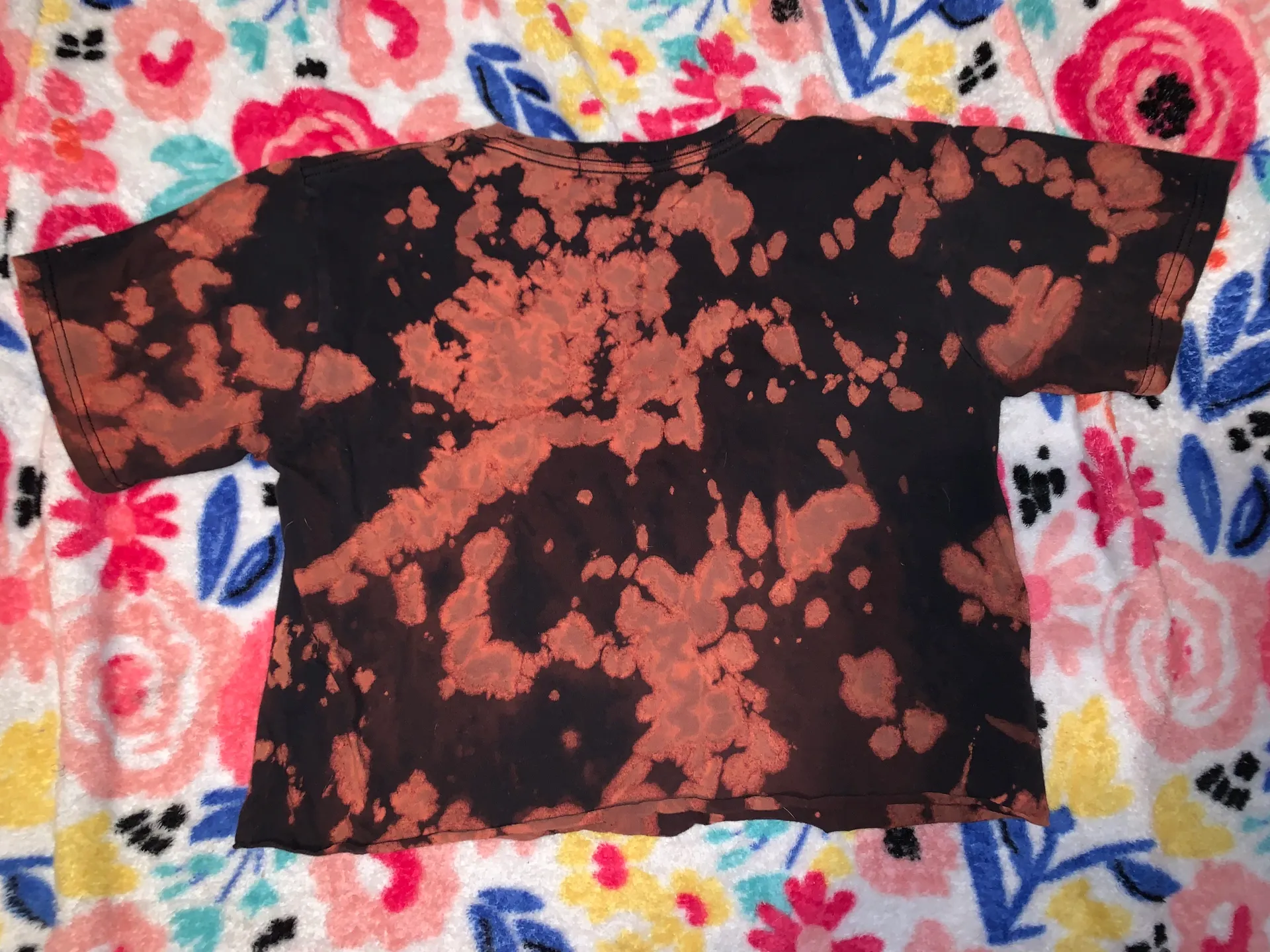 Cropped T-shirt - Image 2