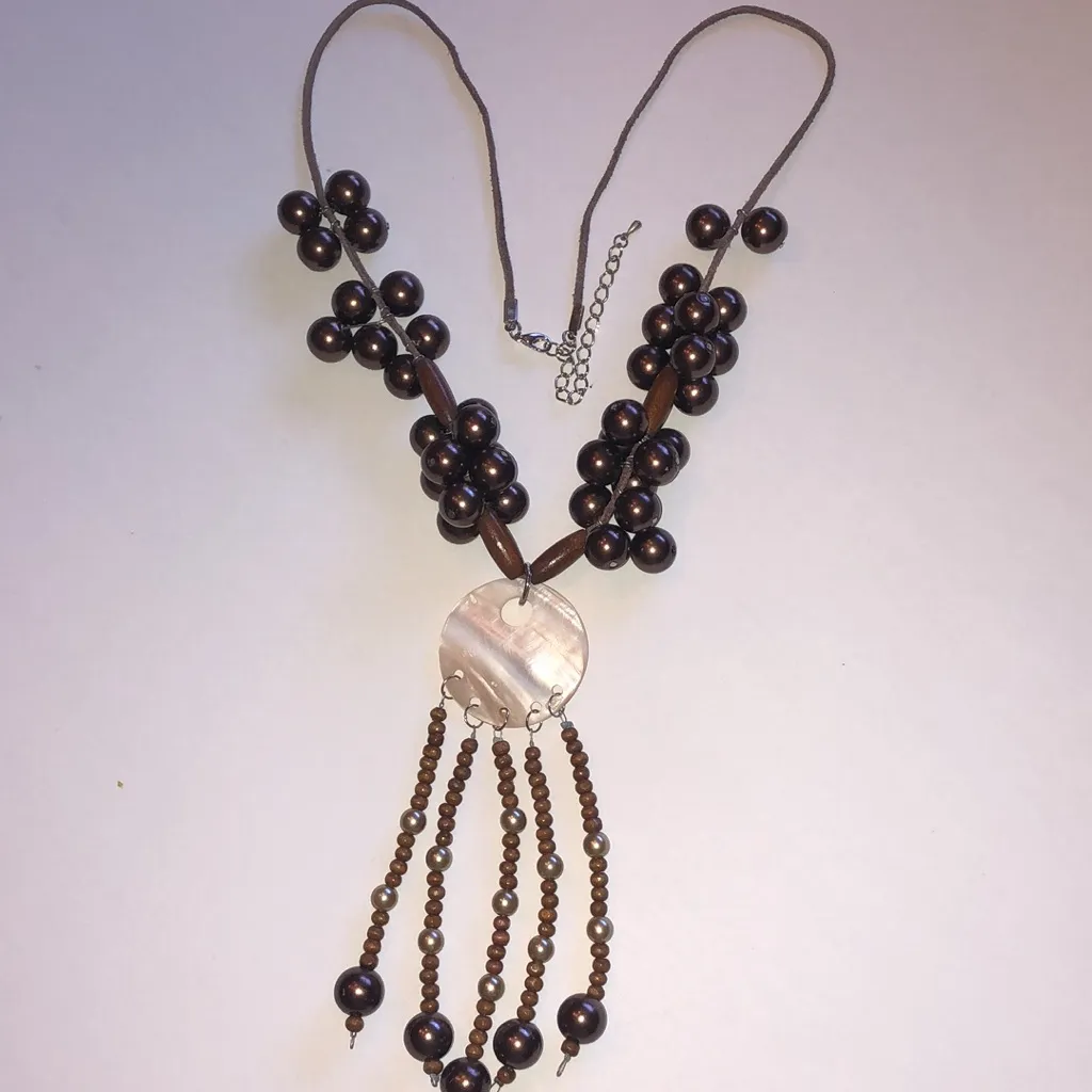 Chic Brown Wood Beaded Boho Necklace with Shell Pendant - Image 3