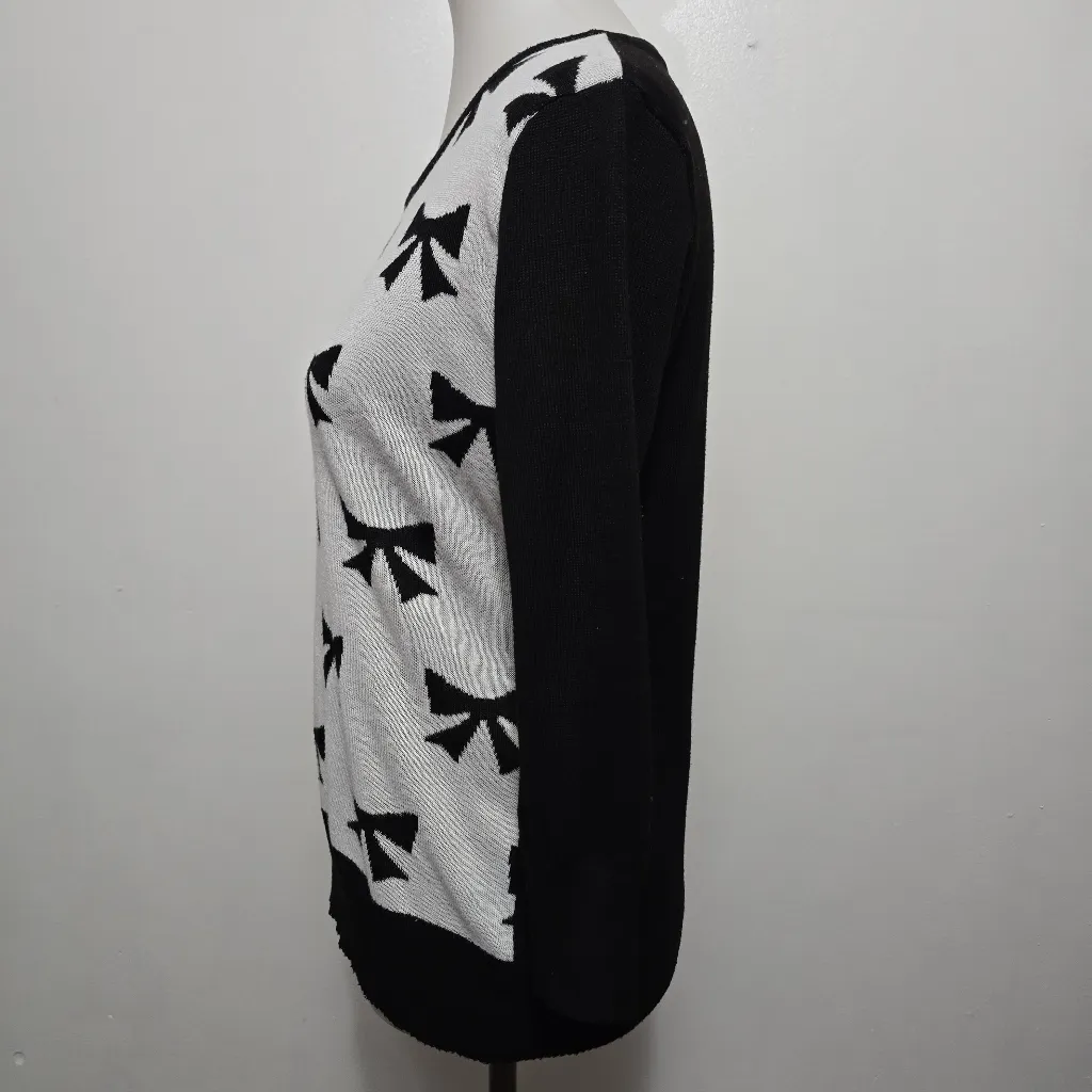 Charming Charlie Black White Bow Print Sweater Size Small Preppy - Image 3