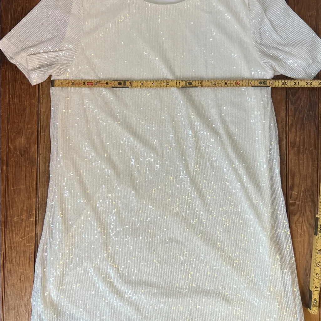 Betsey Johnson off White Sequin Short Sleeve t shirt style mini dress NWOT - Image 4