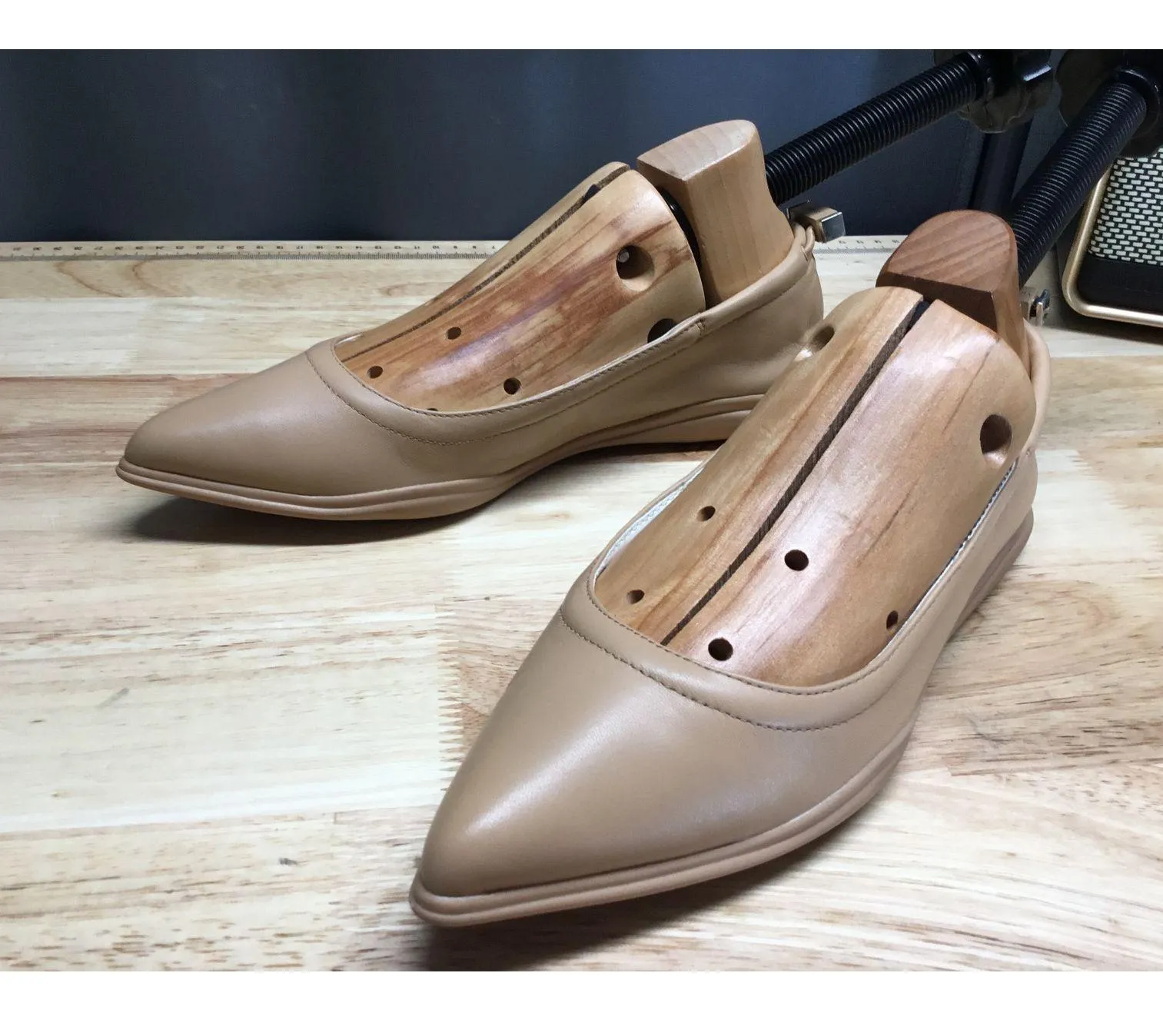 Vince Camuto Peejay Ballet Flats Women's 6 M Beige Leather Slip On Pointed Toe - Image 4