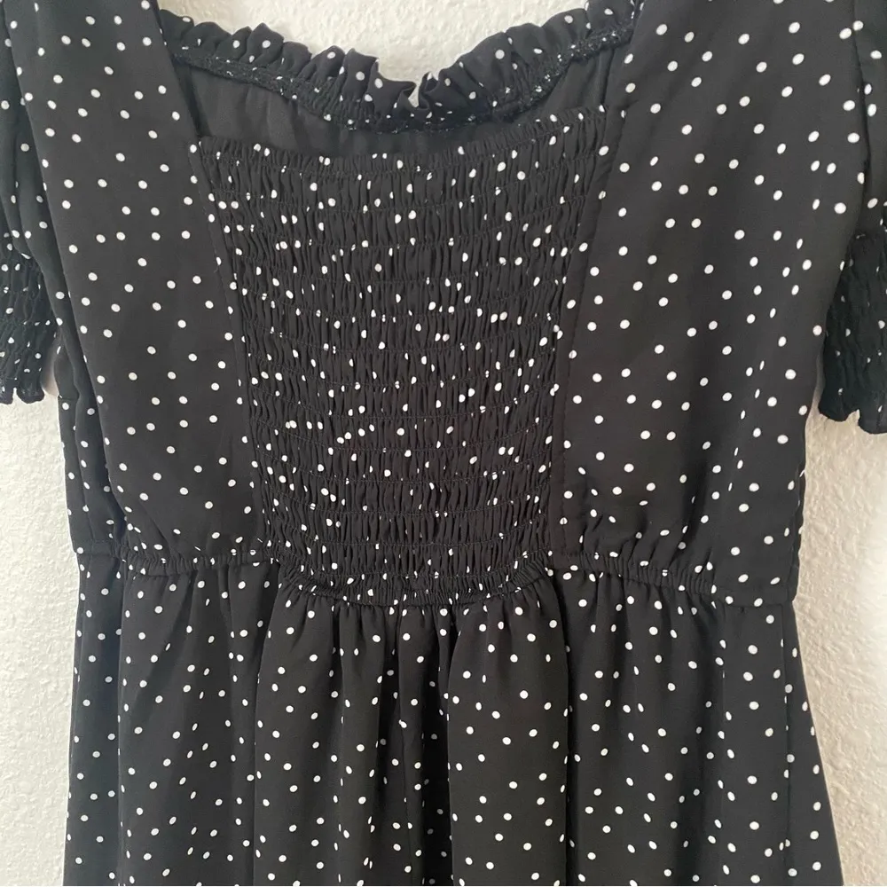 Rixxi black and white ruched polka dot mini cocktail dress size S short sleeve - Image 3