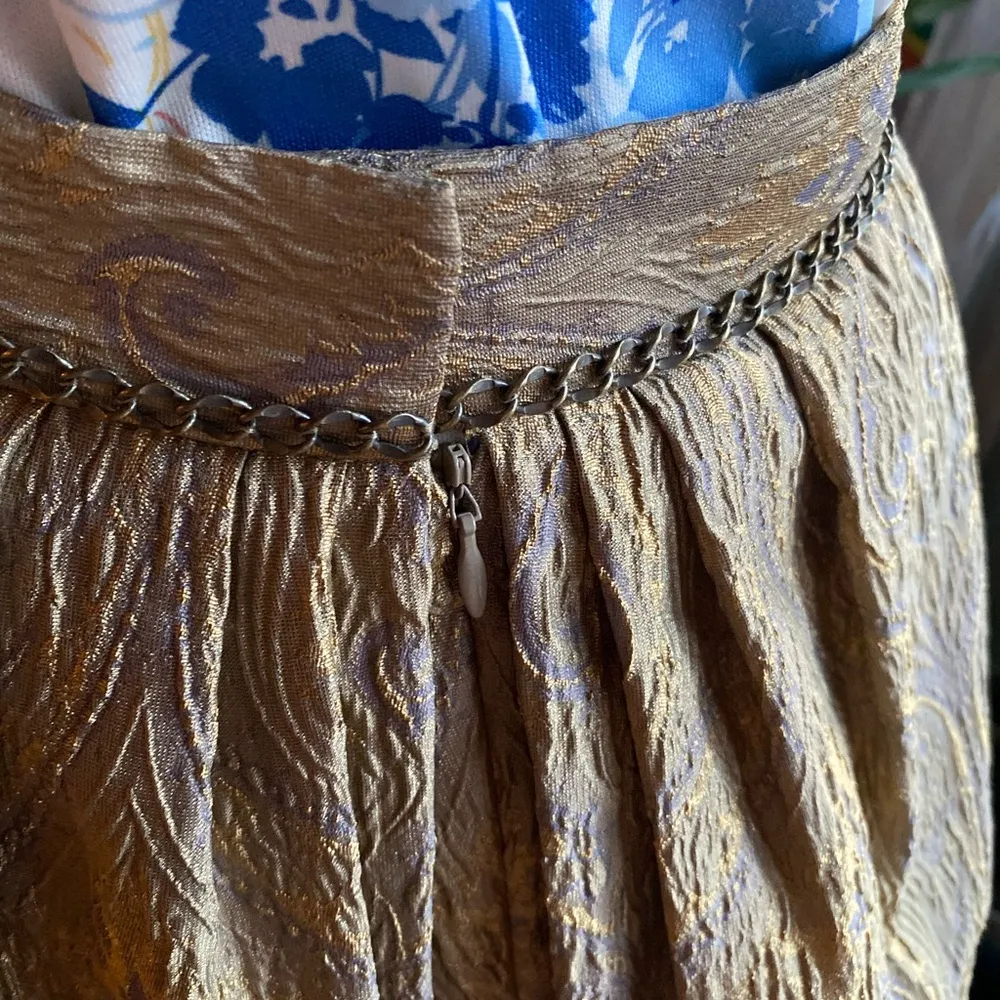 Elie Tahari Elegant Gold Skirt - Pleated and Poofy - So fun! Size 4 - Image 6