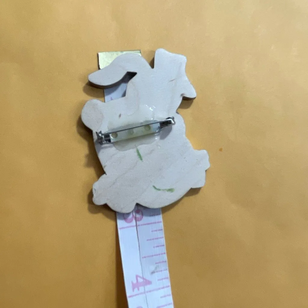 Lot of 2 artisan craft fair wood brooches Easter - Image 6