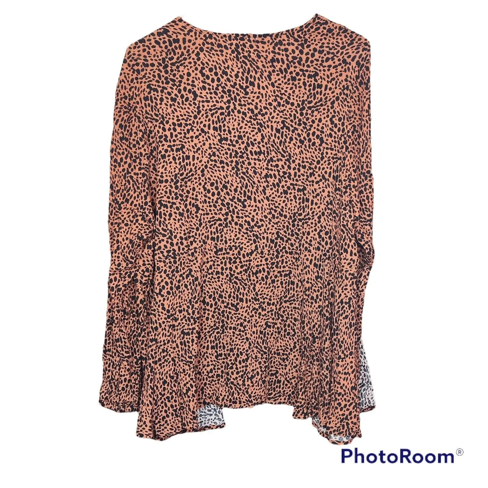 Torrid Plus Size Cheetah Printed Lightweight Woman’s Cardigan Size 2X - Image 4