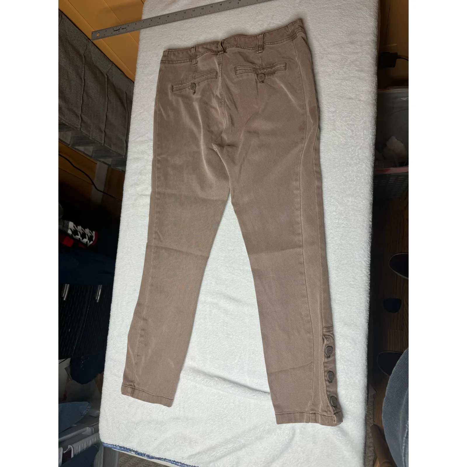 Anthropologie Women’s Tan Low Rise Slim Fit Pants Size 28x26 Pleated-Ankle - Image 7