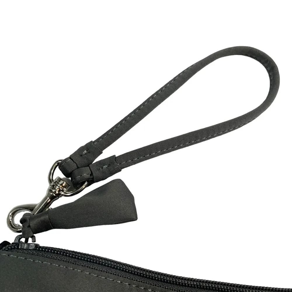 Vintage Nine West Bow Shaped Wristlet Bag - Image 10