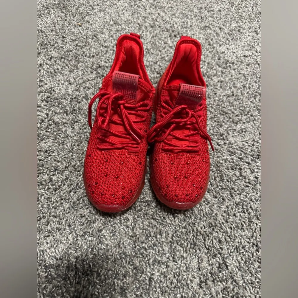 Spakle Glitter Sneaker Size 7 - Image 5