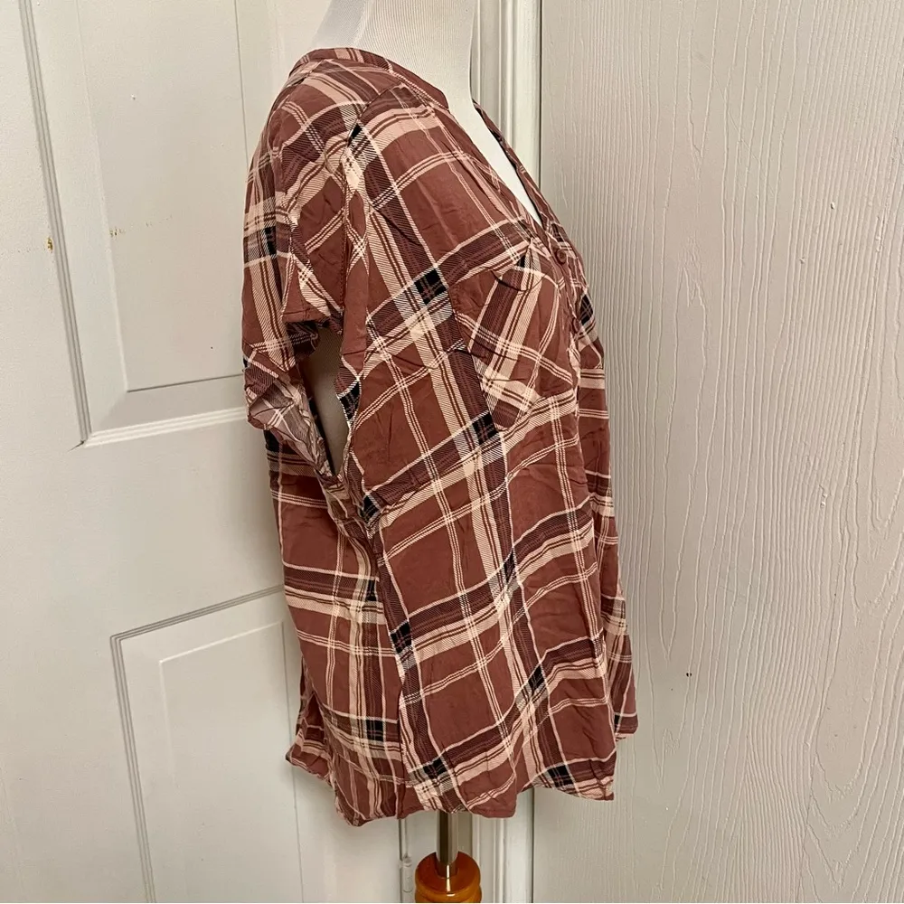 Torrid Plaid Challis Dolman Button Up Blouse A5 - Image 4