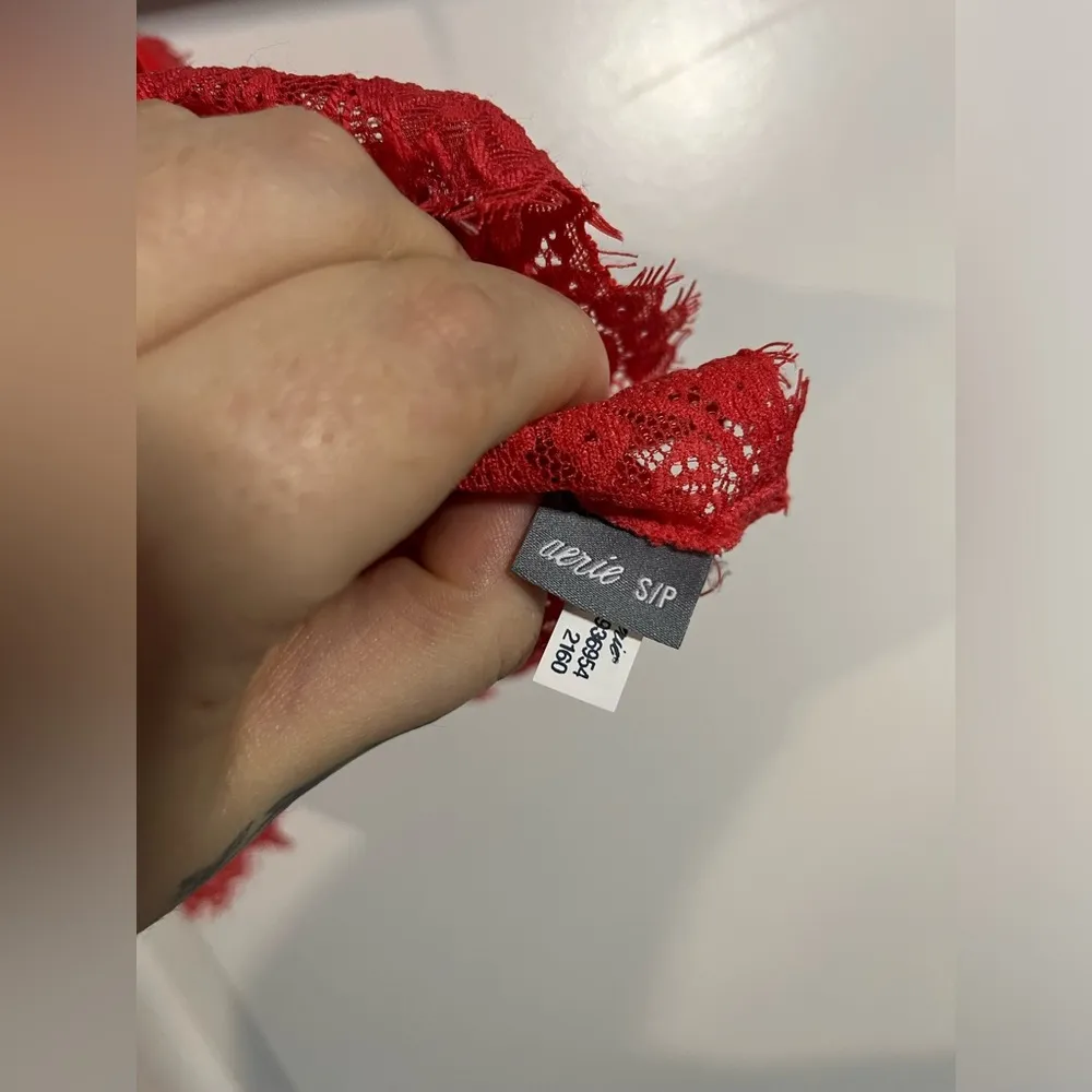 Aerie  Eyelash Styled Lace Padded Red Racerback Bralette Size Small Petite - Image 12