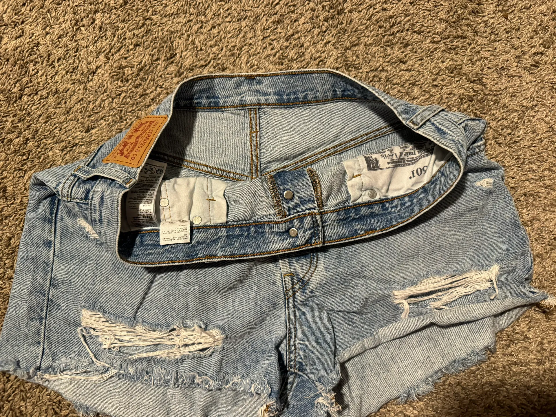 Levi’s 501 Denim Shorts - Image 4