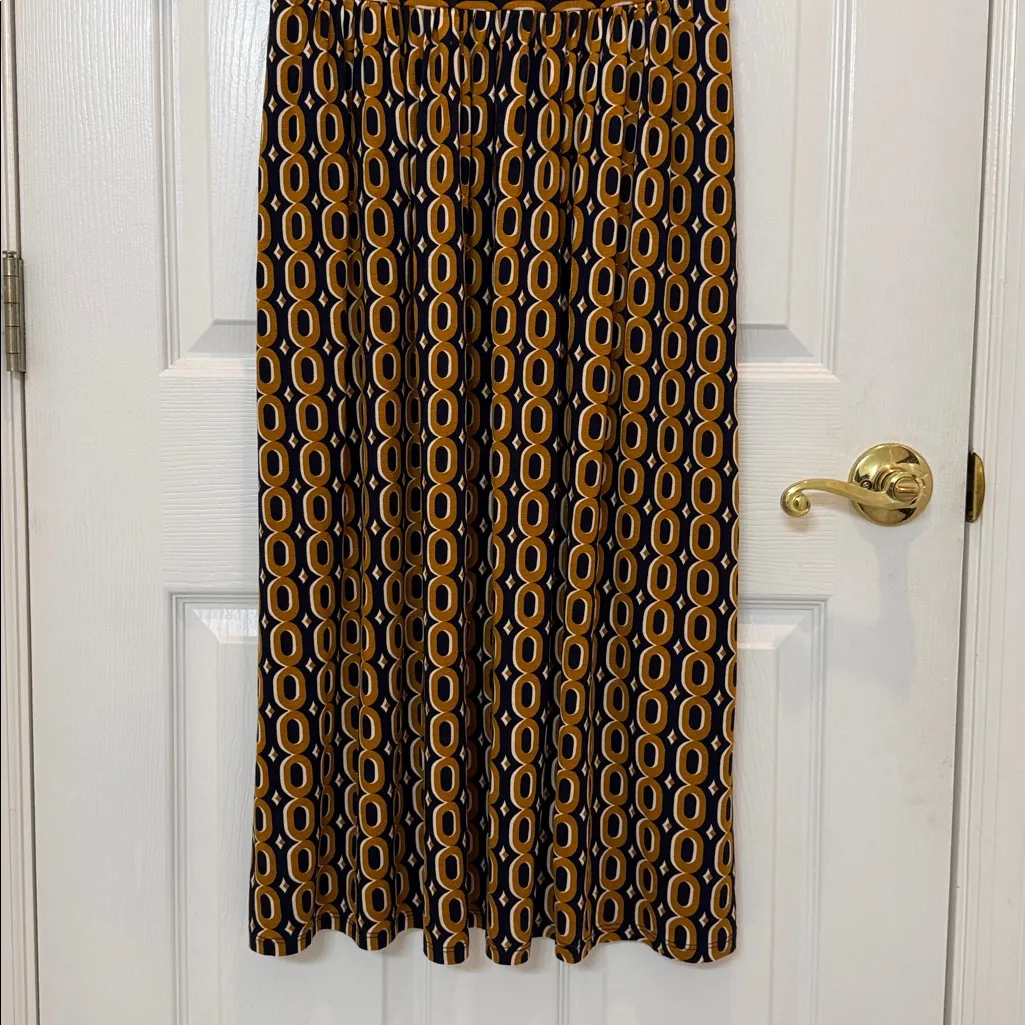 Boden Thea Short Sleeve Jersey Dress in Ochre Chain Size 4 Gold - Image 7