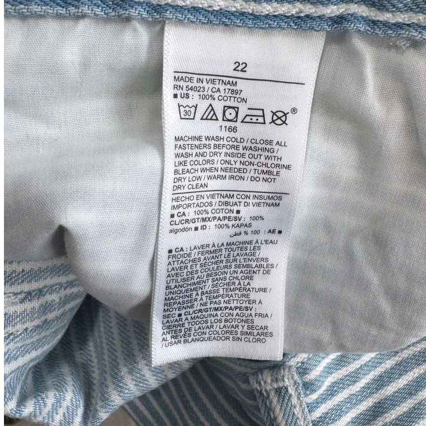 Old Navy Blue and White Higher High-Rise Sky-Hi A-Line Jean Shorts Size 32 - Image 5