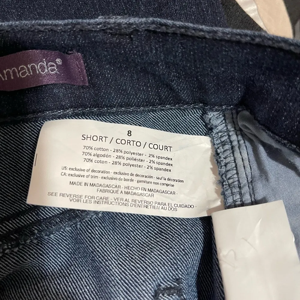 NWT! Women’s Gloria Vanderbilt Amanda dark wash Portland jeans- size 8 short - Image 6