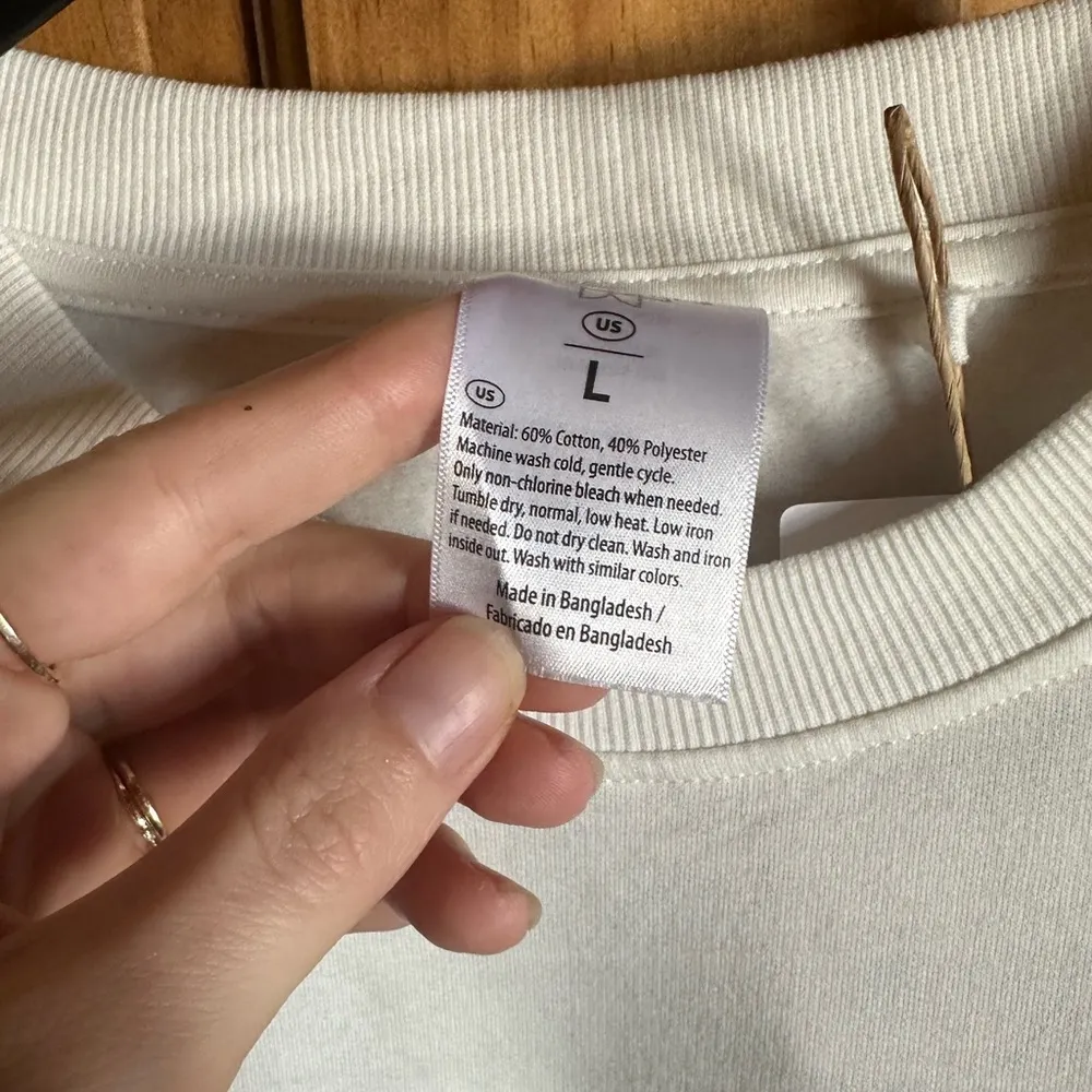 St Patty’s Day White & Green crewneck Sweatshirt St. Patrick’s day sweater! Sz L - Image 2