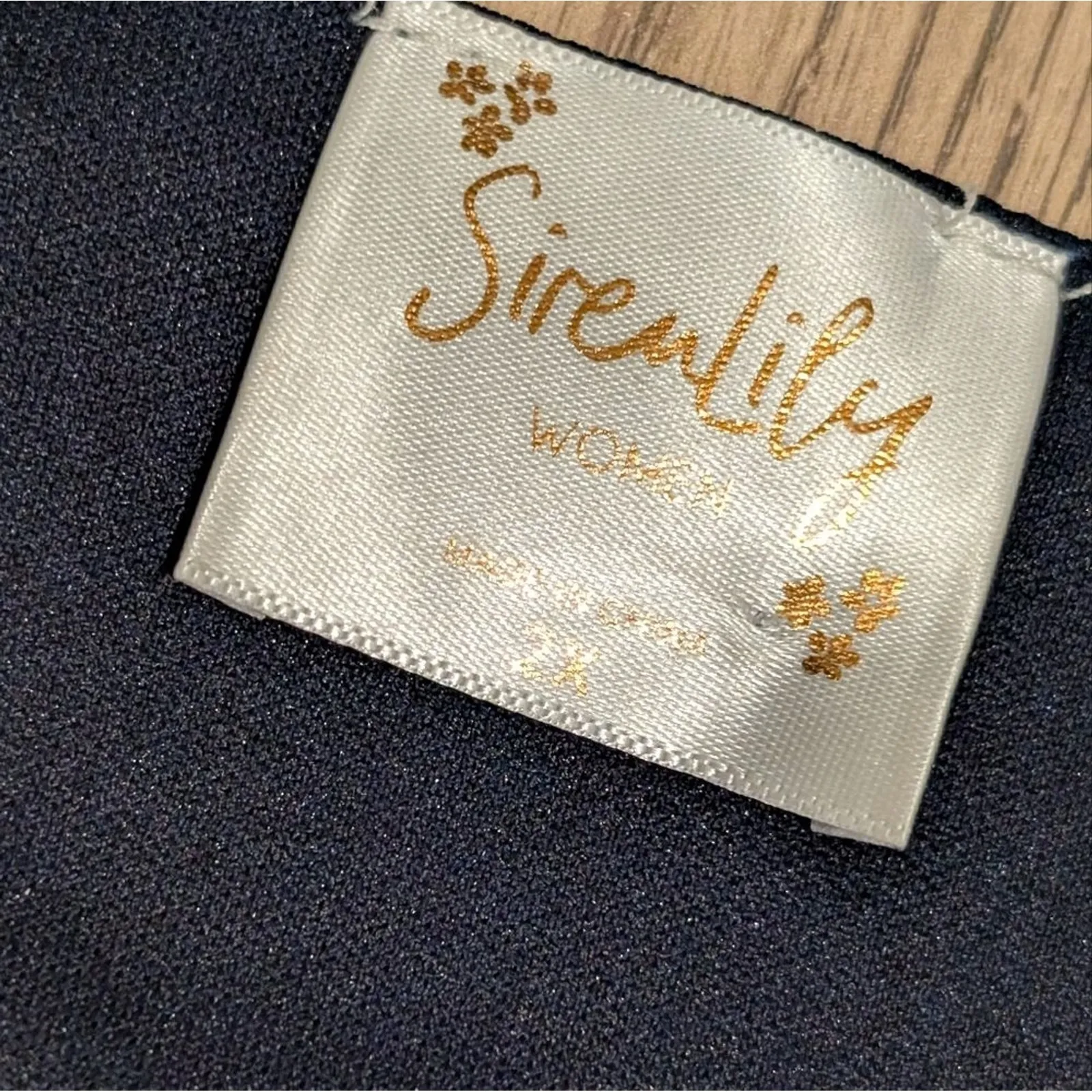 Siren‎ Lily Plus 2X Dress Navy Blue Bird Print Empire Waist Knee Length - Image 2