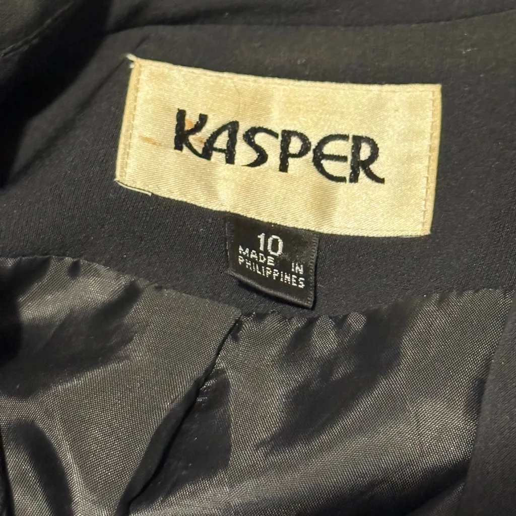Kasper Women's Black Blazer Size 10 - Image 4