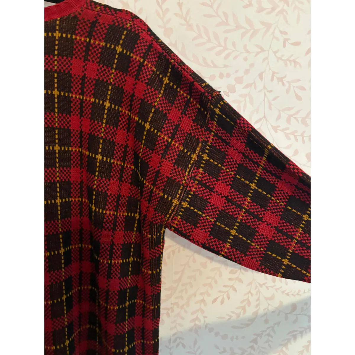 Vintage United States Red and Black Plaid Women's Sweater Size M - Image 7