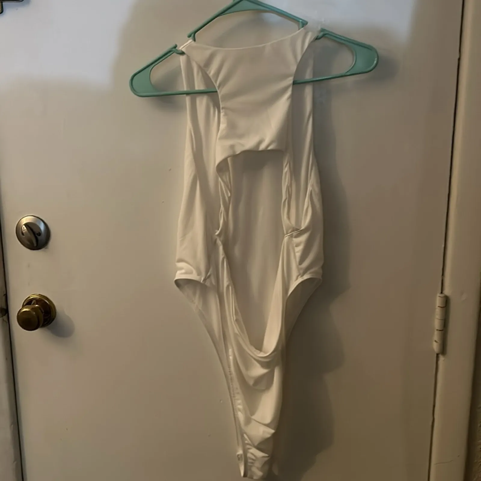 SHEIN Curve White Cutout Back Bodysuit 1XL Basics Classic Minimalist Capsule - Image 2