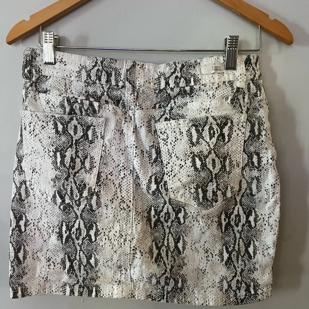 Almost Famous Black and White Snakeskin Print Skirt Mini Going Out Club - Image 2