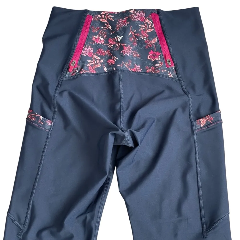 Old Navy Power Soft Side Pocket 7/8 Leggings Women’s Size S Navy Floral Back - Image 7