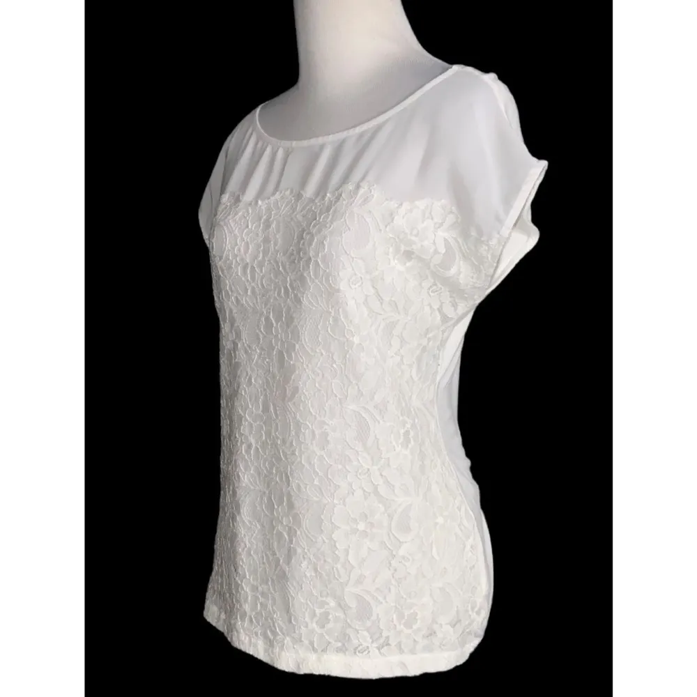 White Lace Willie Smith Overlay Short Cap Sleeve Boat Neck Casual CareerTop M - Image 3