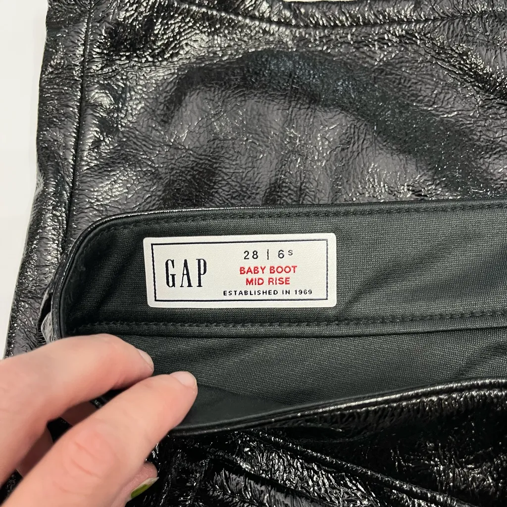 NWT Gap Short Mid Rise Faux Patent Leather Baby Boot Pants size 6 - Image 5