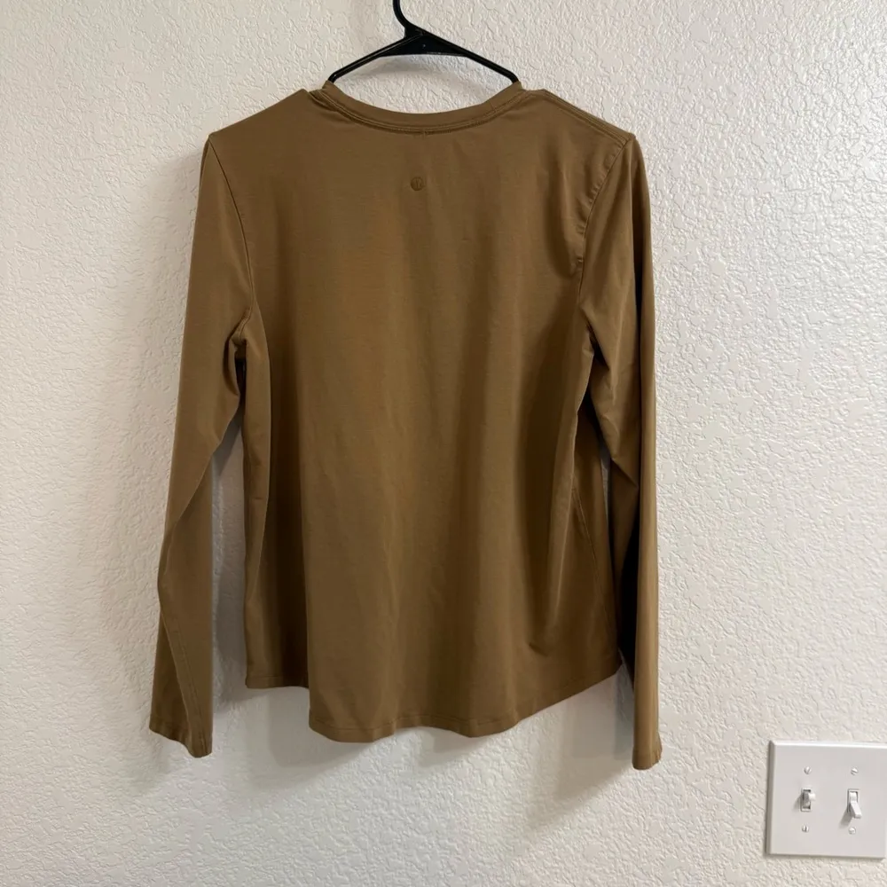 Lululemon Tan/Brown/Camel Long Sleeve - Image 2