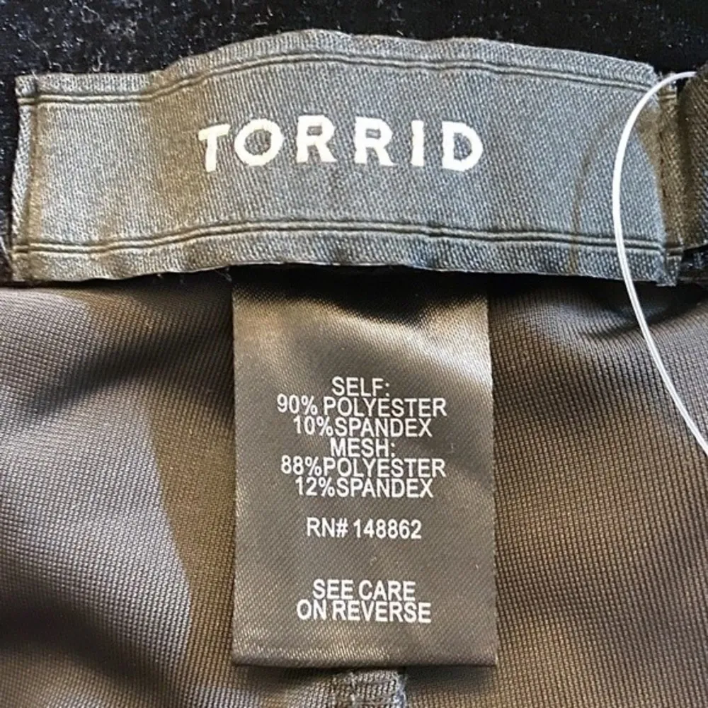 Torrid Women’s NWT Black Velvet Pull-On Pixie Pants Plus Size 2X Soft Stretch - Image 7