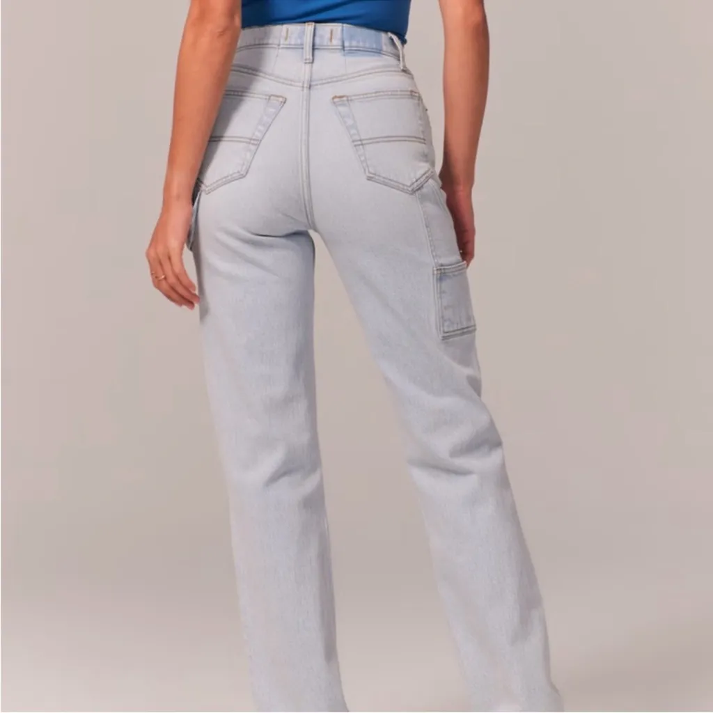 Abercrombie Light Wash The 90’s Straight Ultra High Rise Carpenter Jeans - Image 5