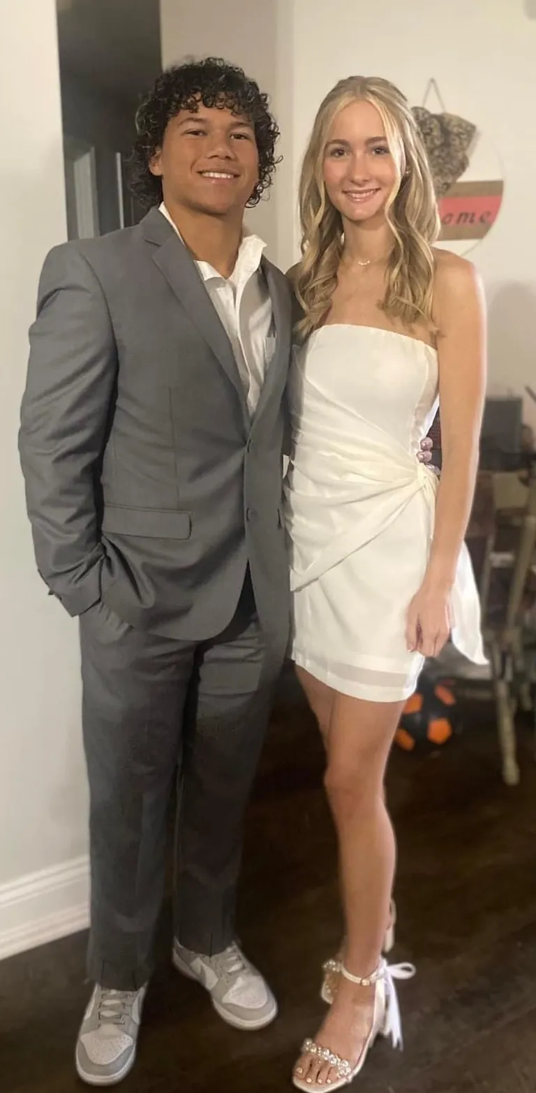 white Formal/homecoming Dress Size XS - Image 2