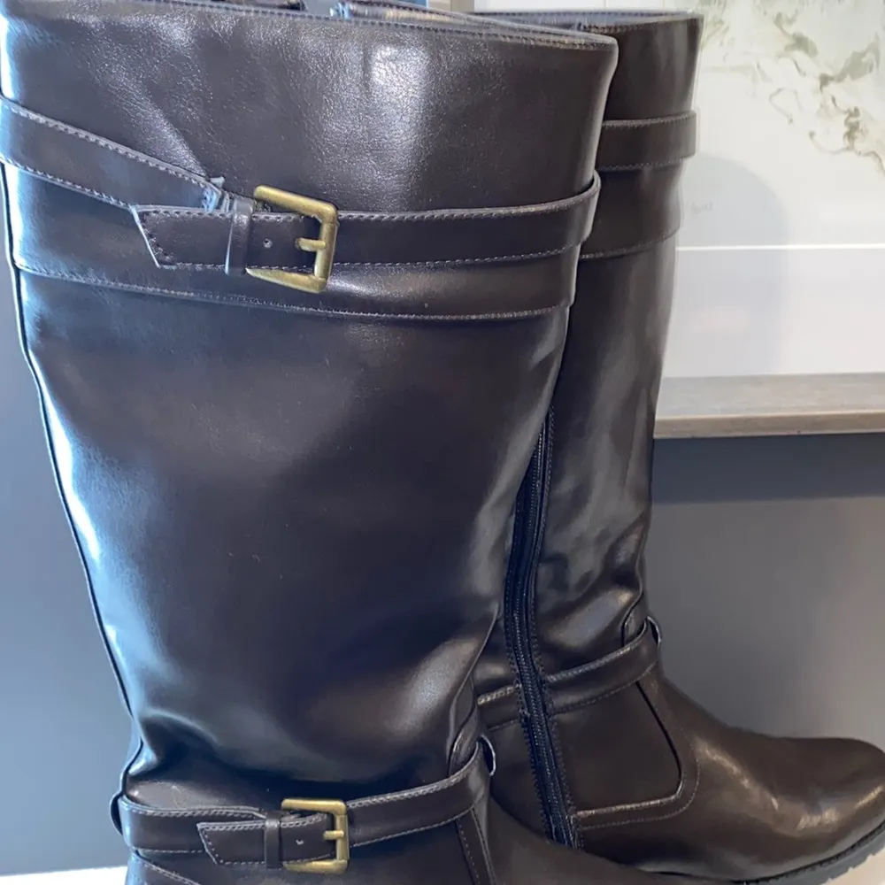 CHAPS New  boots - Image 3