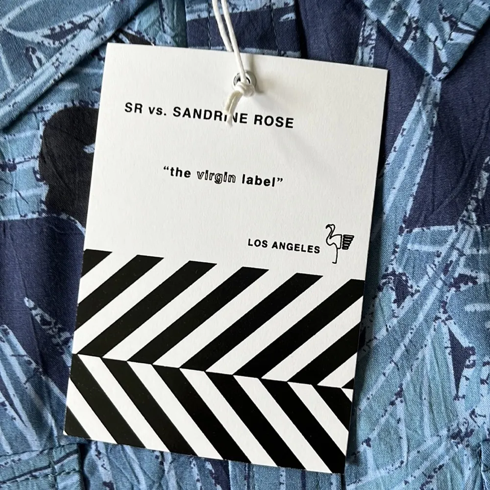 Sandrine Rose by Free People R1027-CUBA blue tropical print button up top Medium - Image 4