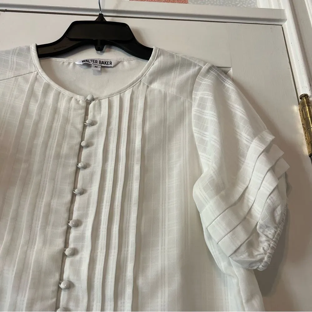 Walter Baker Kyra White Pleated Short Sleeve Blouse Size Medium - Image 3