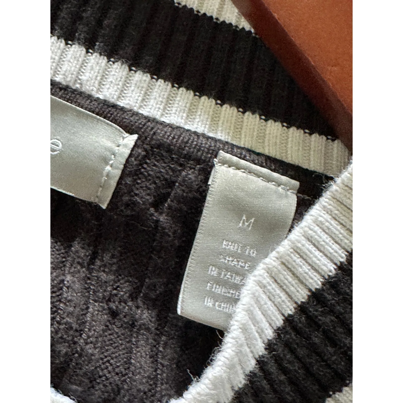 Liz Claiborne Cotton Cableknit Tennis Sweater V neck Black White SZ M Twee Prep - Image 3