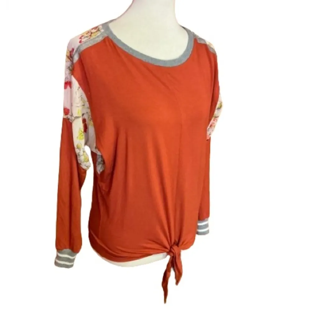 Anthropologie  Tiny Autumn vibes LS belly top - Image 2