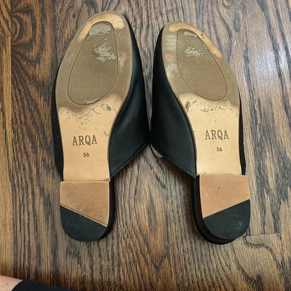 Black Leather Slip - Image 2