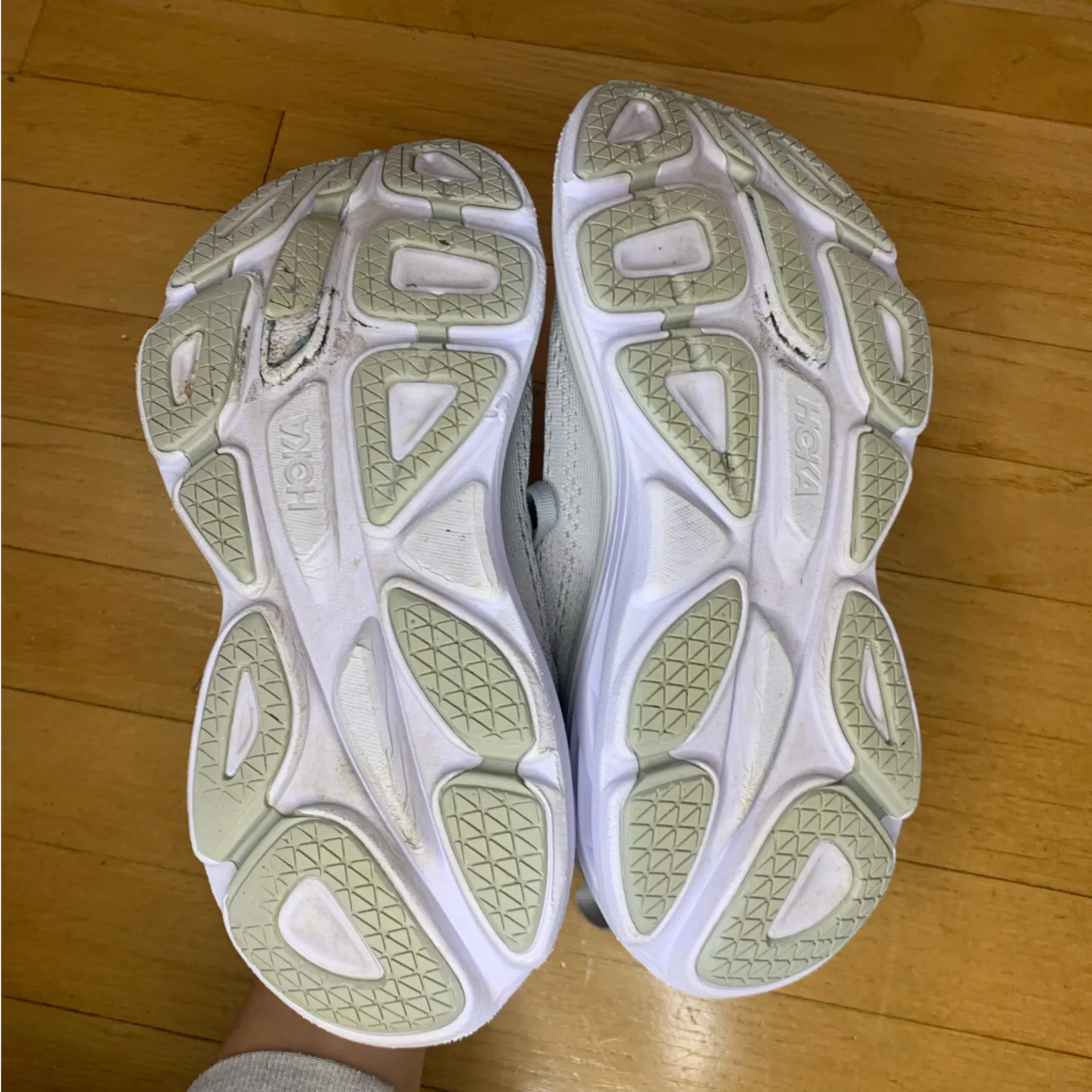 Hoka Bondi 8 Women's Sneakers in Gray - Image 8