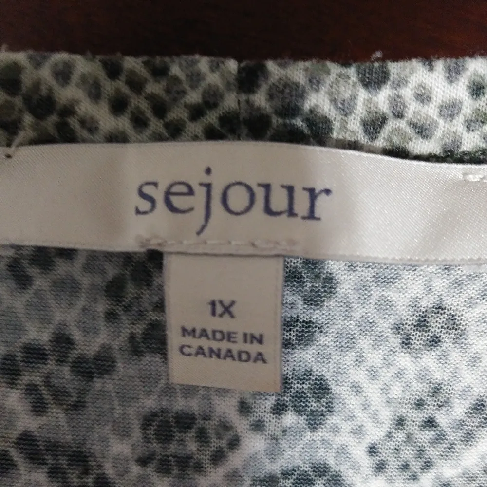 Sejour 1X Dark Taupe Snakeskin Top Plus Gray - Image 4