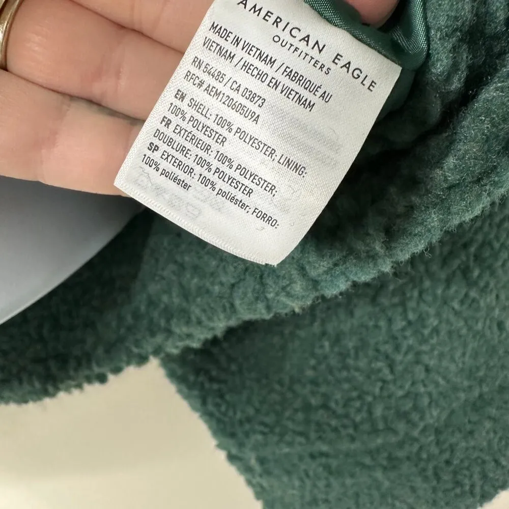 NEW American Eagle Green Cropped Sherpa Jacket Women's Small - Image 3