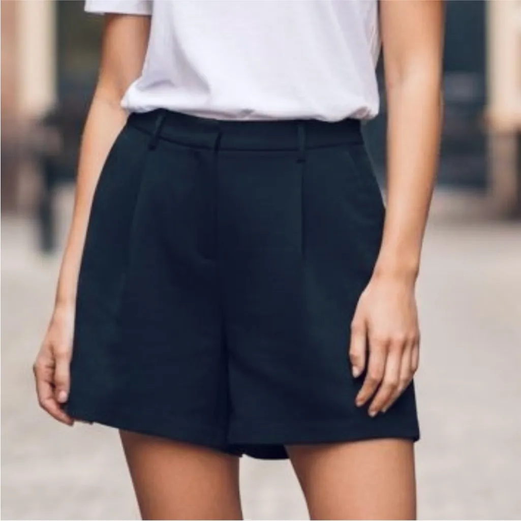 Abercrombie & Fitch Ultra High Rise Tailored Pleated Shorts Navy Blue Size XS - Image 3