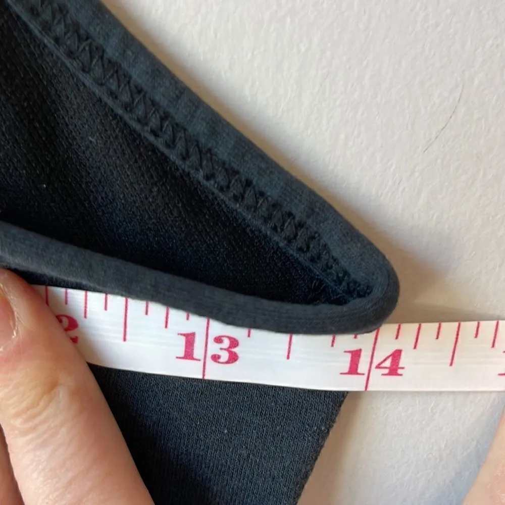 YAS Yoga and Sportswear Charcoal Gray Black Sports Bra Top Black Size M - Image 5