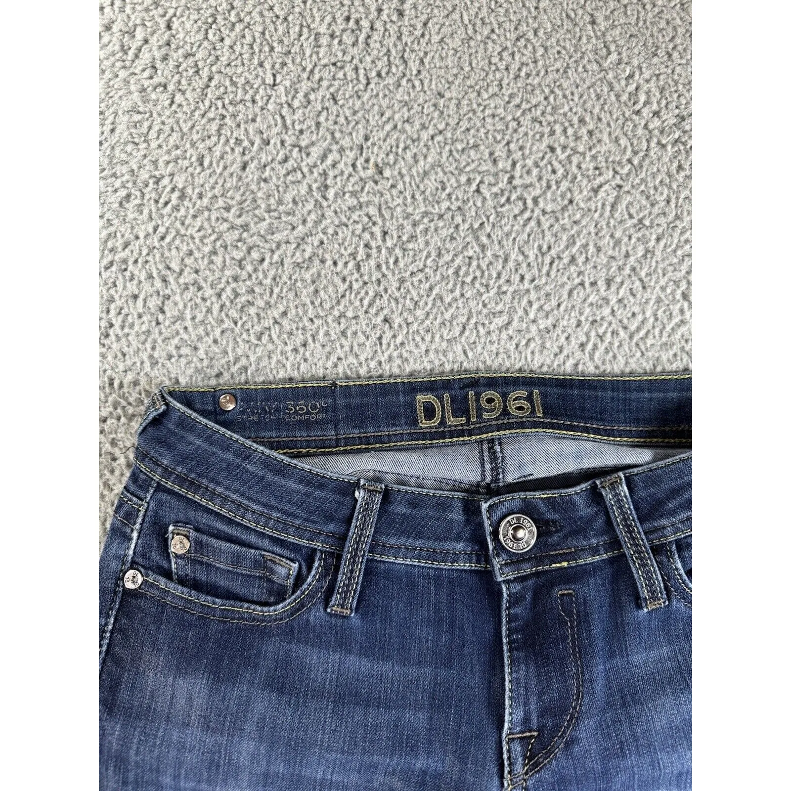 DL1961 Jeans Women 26 Kate Slim Straight Low Rise Dark Wash Blue Denim Pants‎ - Image 6