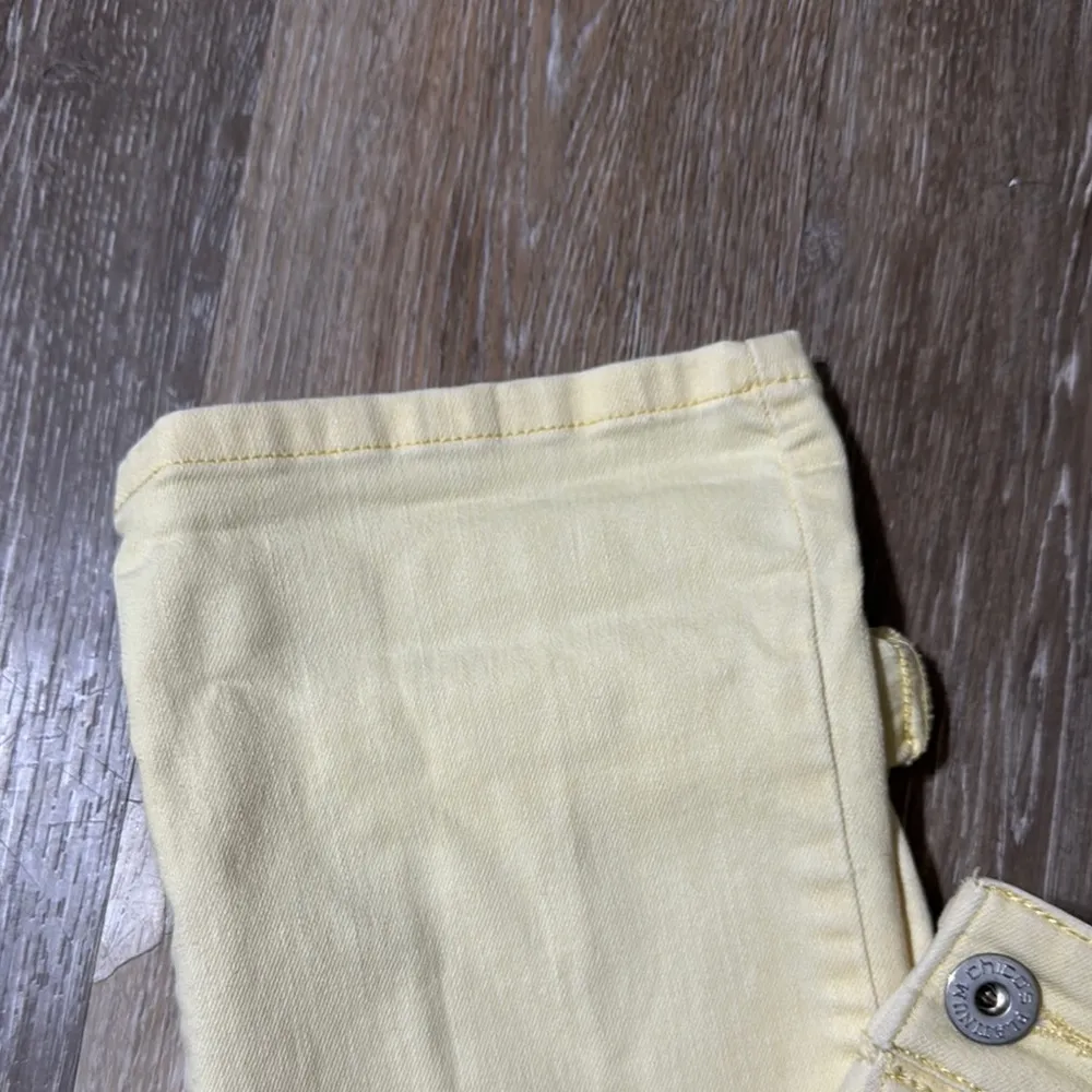 Yellow Women's Cropped Jeans EUC - Image 6